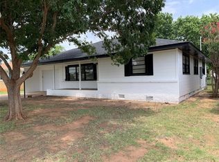 1716 N Hudson St, Altus, OK 73521