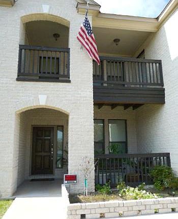 2nd image of 609 Whistlers Walk Trl
