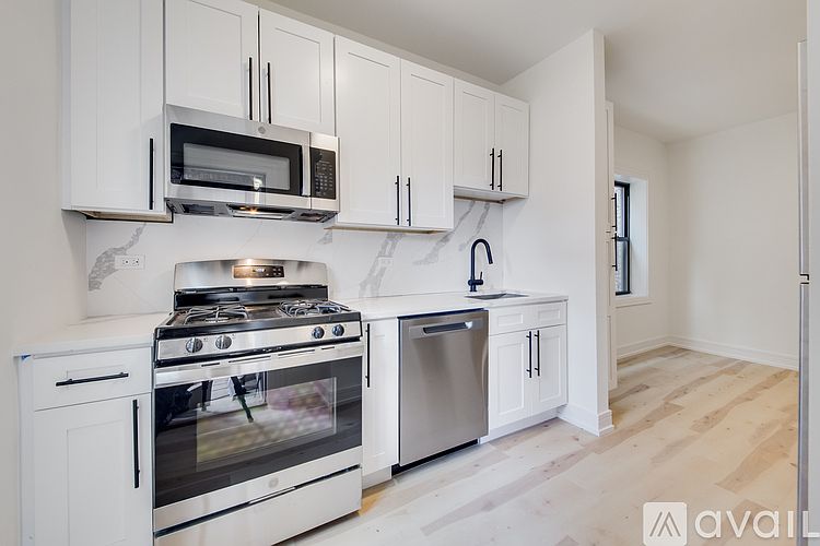 1st image of 3052 W Cortland St #2