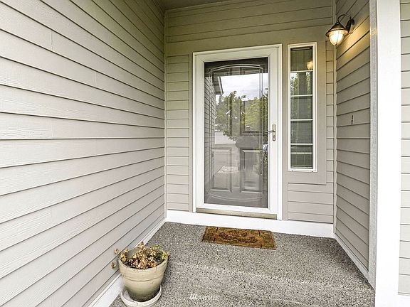 4th image of 5917 120th St SE