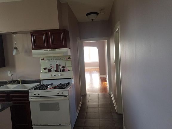 3rd image of 1439 S 57th Ct APT 2