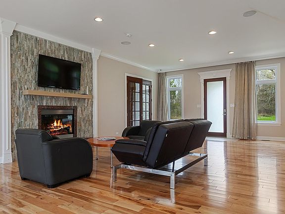 Living Room w/ Fireplace
