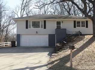 108 Westwood Dr, Estherville, IA 51334