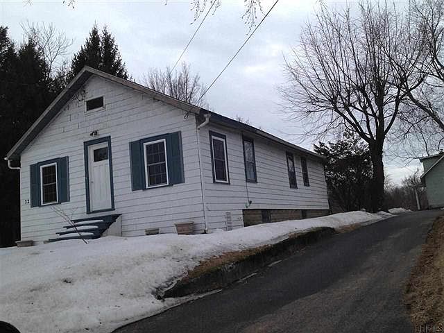 2nd image of 22 Gardner Ter