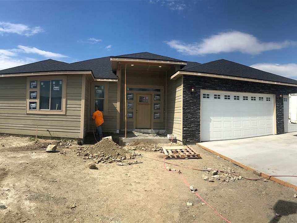1st image of 6007 N Hillmont Ln