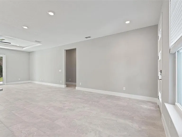 3707 Fontainebleau St — Photo 5