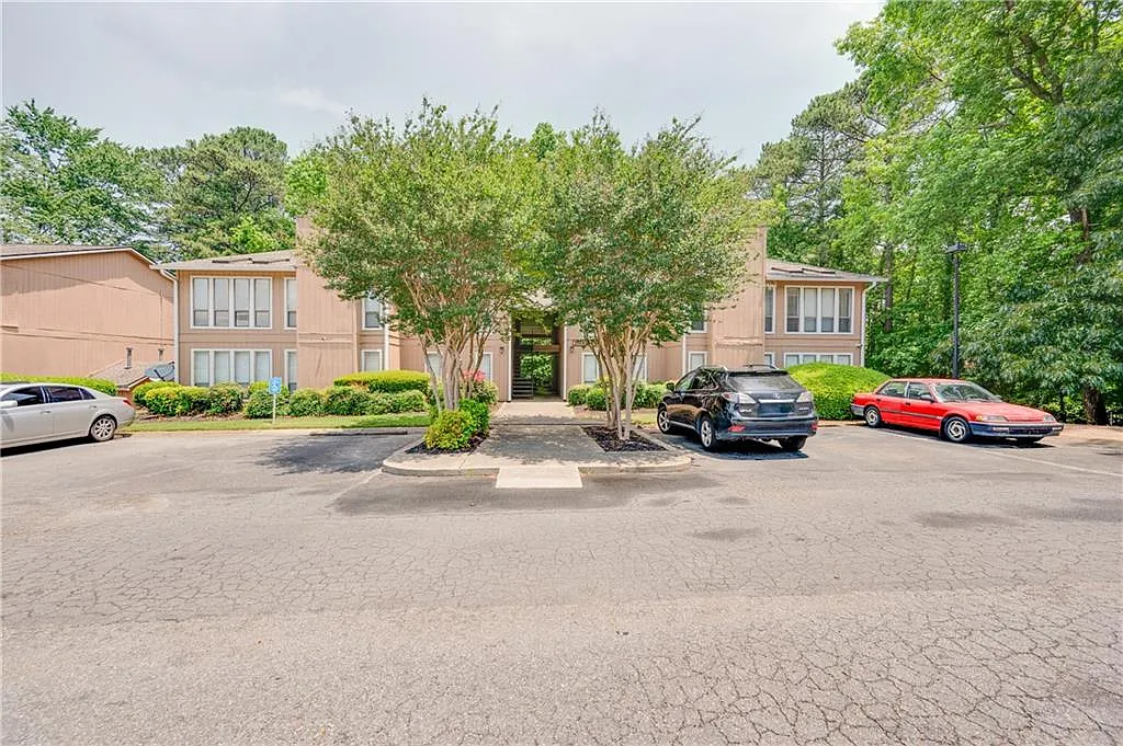 2 bed, 2.0 bath, 1223 sqft, $1,650 — Photo 1