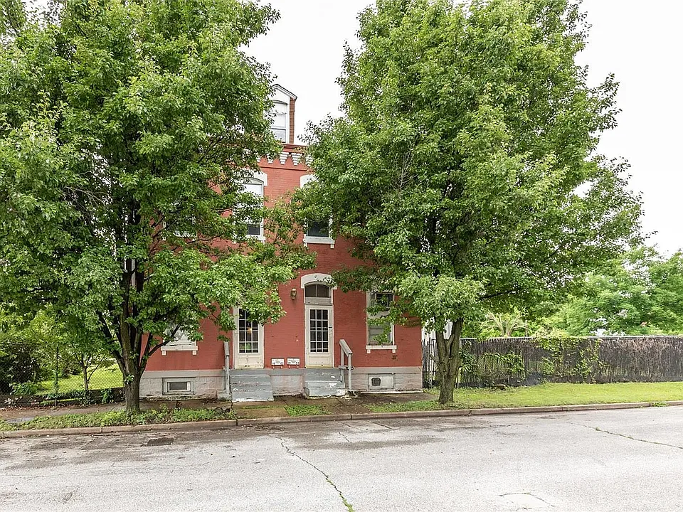 1902-1904 Dodier St #1904A