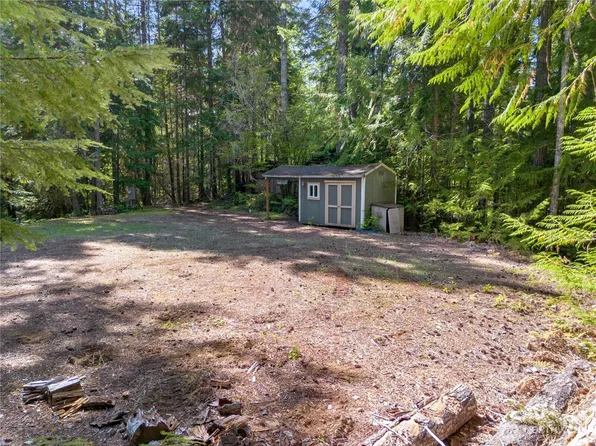 100 N Deer Lane W, Hoodsport, WA 98548