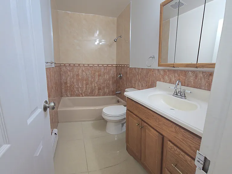 5923 157th St #3B — Photo 7