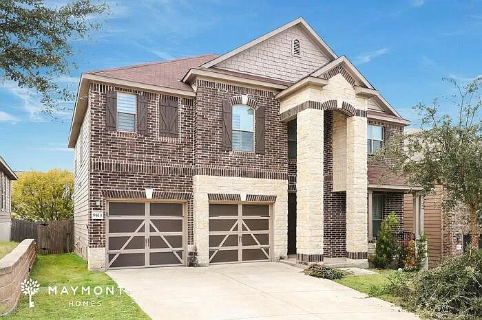3 bed, 2.5 bath, 2758 sqft, $1,995 — Photo 2