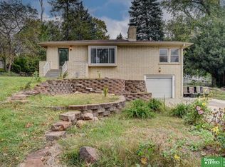 4330 Harrison St, Omaha, NE 68147