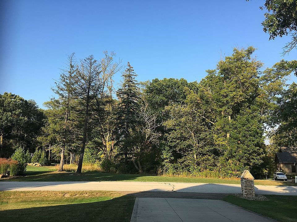 1st image of 11 Meghans Ln