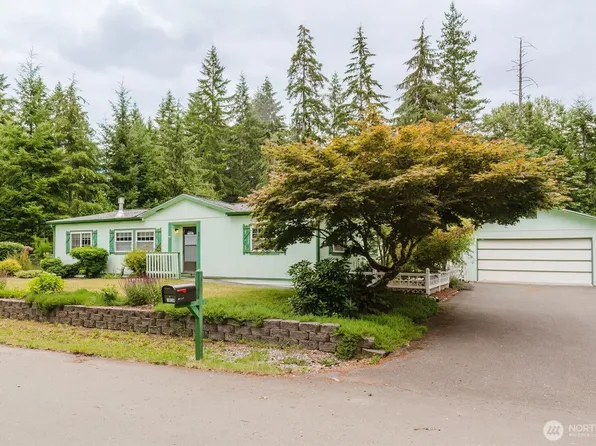881 E Cedar Street, Belfair, WA 98528