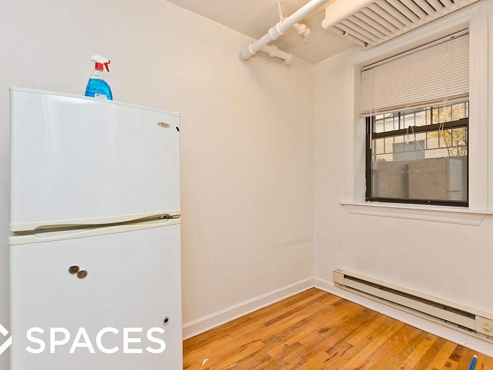 2nd image of 431 W Belden Ave #Gdn
