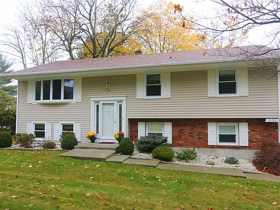 2nd image of 3159 Court St