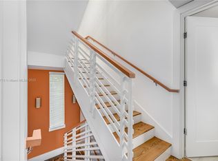 696 NE 68th St, Miami, FL 33138