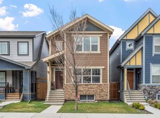 11 E Masters Mnr SE, Calgary, AB T3M 2R3