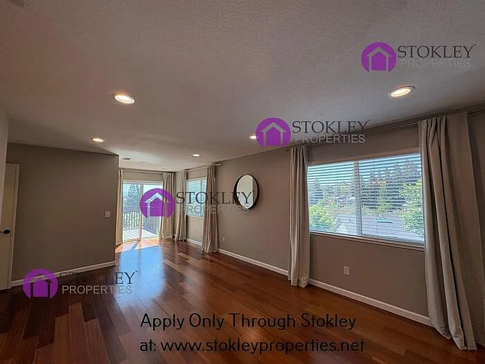 55 Saint Thomas Ln — Photo 18