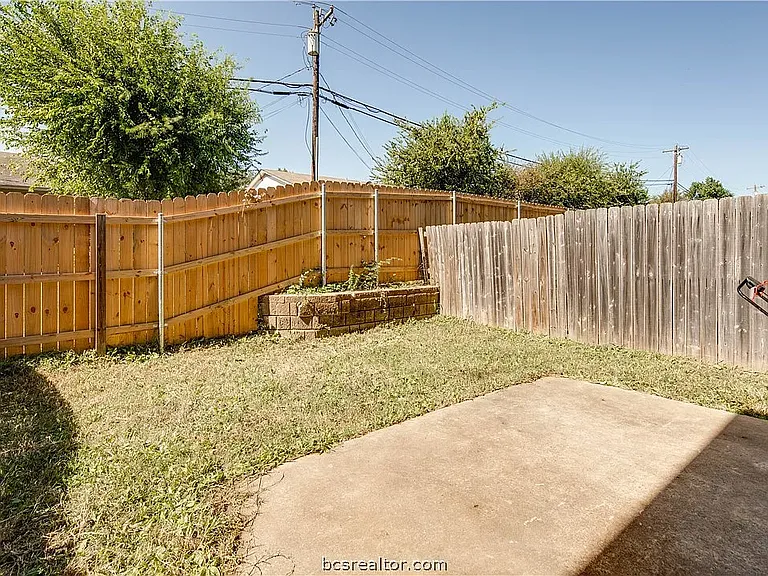 103 Forest Dr — Photo 7