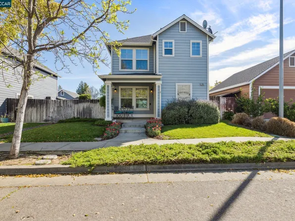 205 Maple Ln, Winters, CA 95694