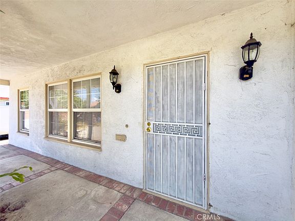 2nd image of 10918 Laurel Canyon Blvd