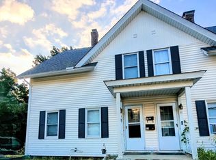 12 Oak St #12, Whitinsville, MA 01588