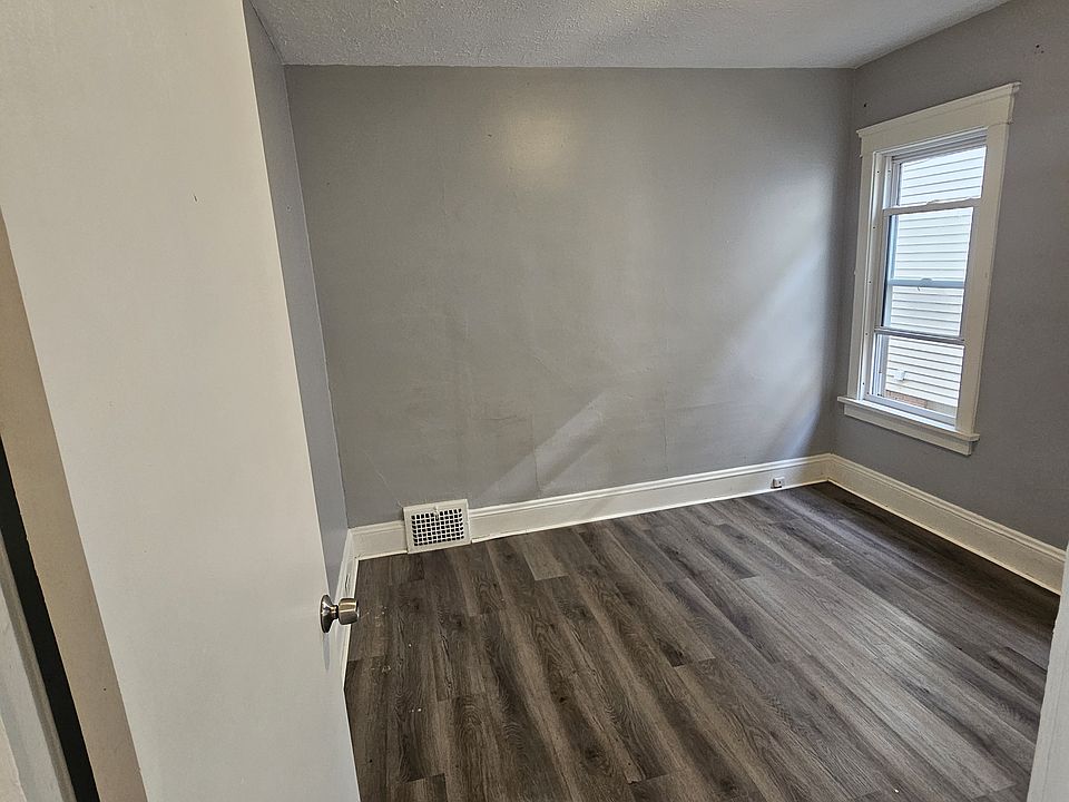 1st image of 3515 W 100th St #1