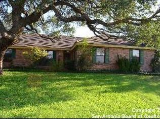 8318 Damascus Dr, Boerne, TX 78015