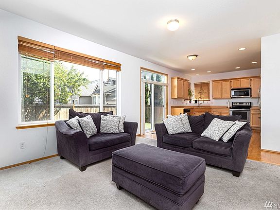4th image of 517 Milwaukee Blvd S