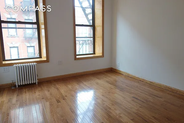 Rented by Compass | media 11