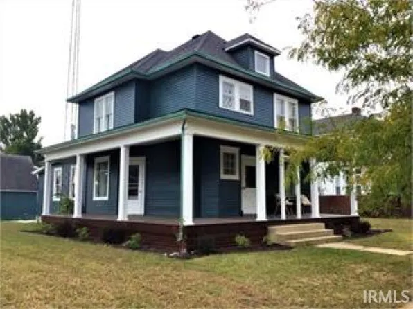 313 Lake Shore Dr, Culver, IN 46511