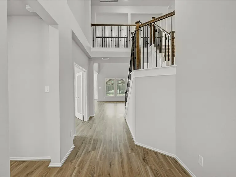 10723 Lacaille Ln — Photo 9