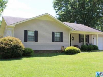1 Latara Ln, Oxford, AL, 36203