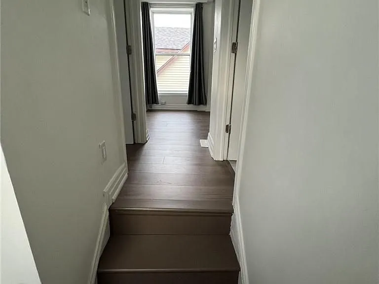 1164 Cannon St E #UPPER — Photo 3