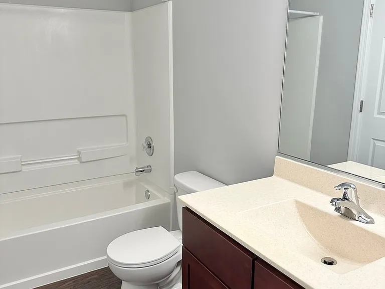 201 Penny Ave #2C — Photo 9