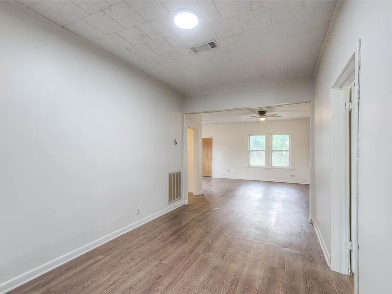 605 Arvon St — Photo 8