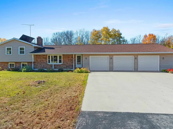 1929 Sylvan Dr, Green Bay, WI 54313