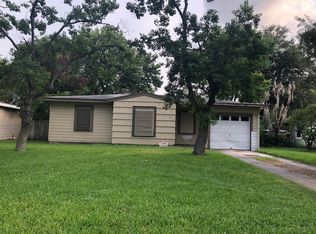 1509 4th Ave N, Texas City, TX 77590