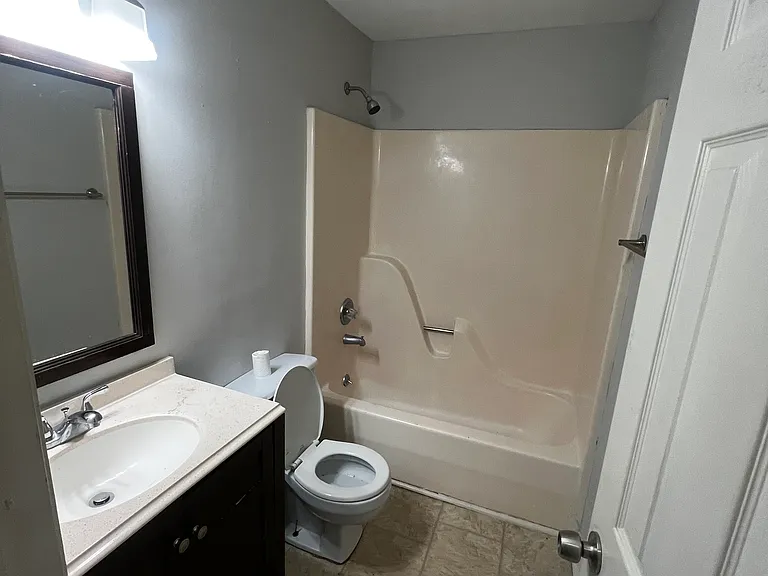 12002 Sugar Mill Cir SE #D — Photo 5