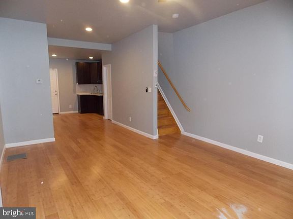 4th image of 2424 N Colorado St