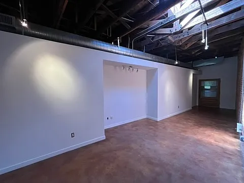 111 E Chapel Hill St — Photo 10