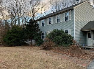 950 Iron Mine Hill Rd, North Smithfield, RI 02896