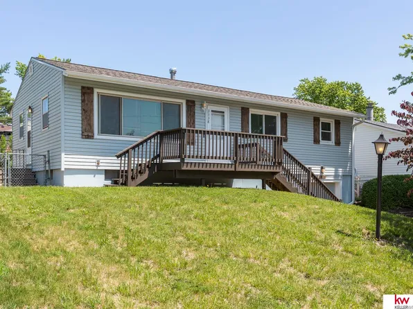 3338 Willow St, Bellevue, NE 68147
