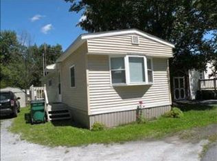 8 Pine Grove Dr, Poughquag, NY 12570