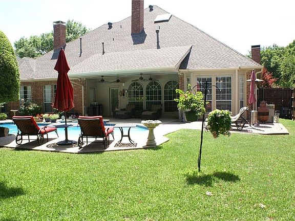 5th image of 1608 Thistledown Dr