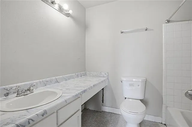 2 bed, 2.5 bath, 1368 sqft, $1,350 — Photo 4