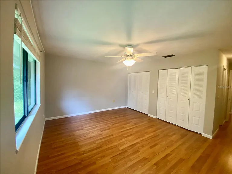 5344 NW 8th Ave — Photo 5