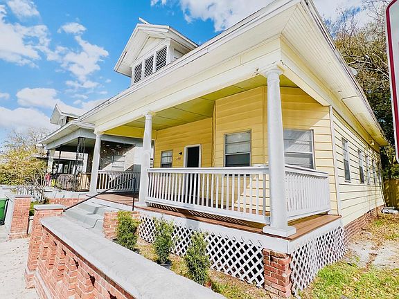 2nd image of 2507 N Armenia Ave