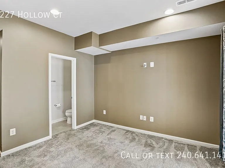 8227 Hollow Ct — Photo 5